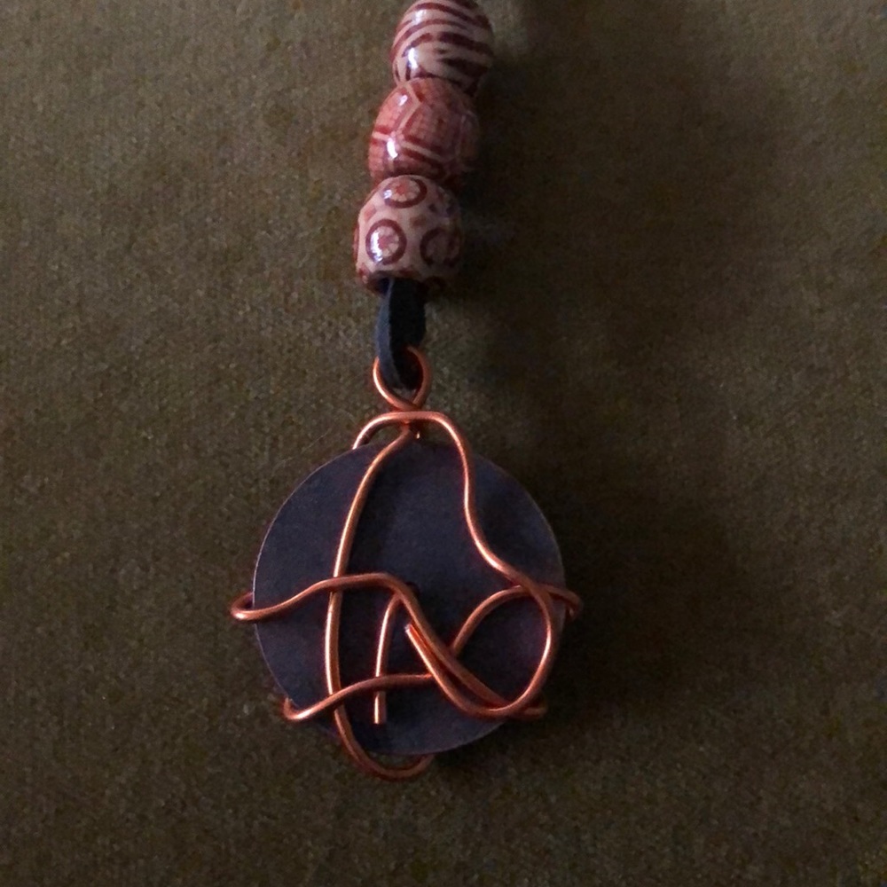 Funky statement necklace. - Picture 6 of 8